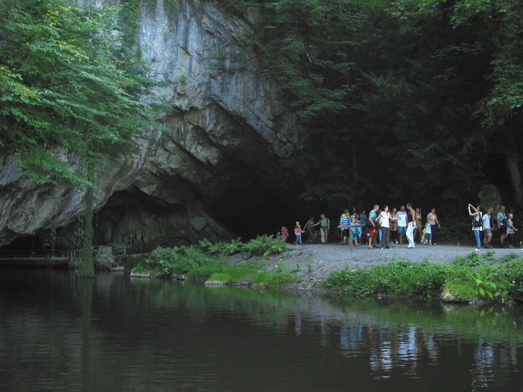 Les Grottes de Han